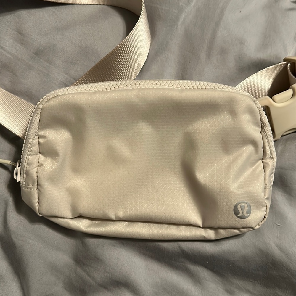 Lululemon everyday belt bag 1 L - white opal